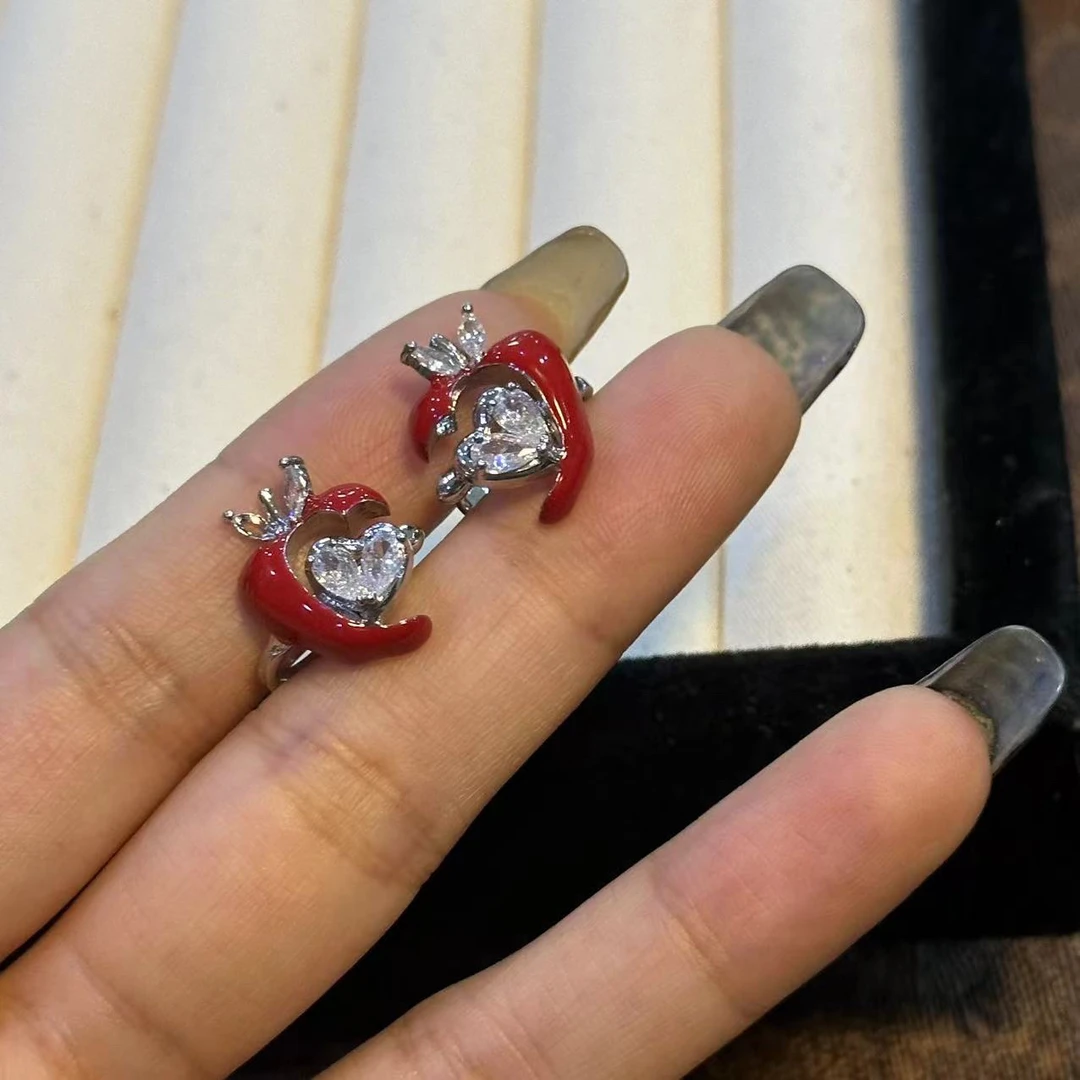 铜合金耳饰 红色苹果爱心耳骨夹-2482