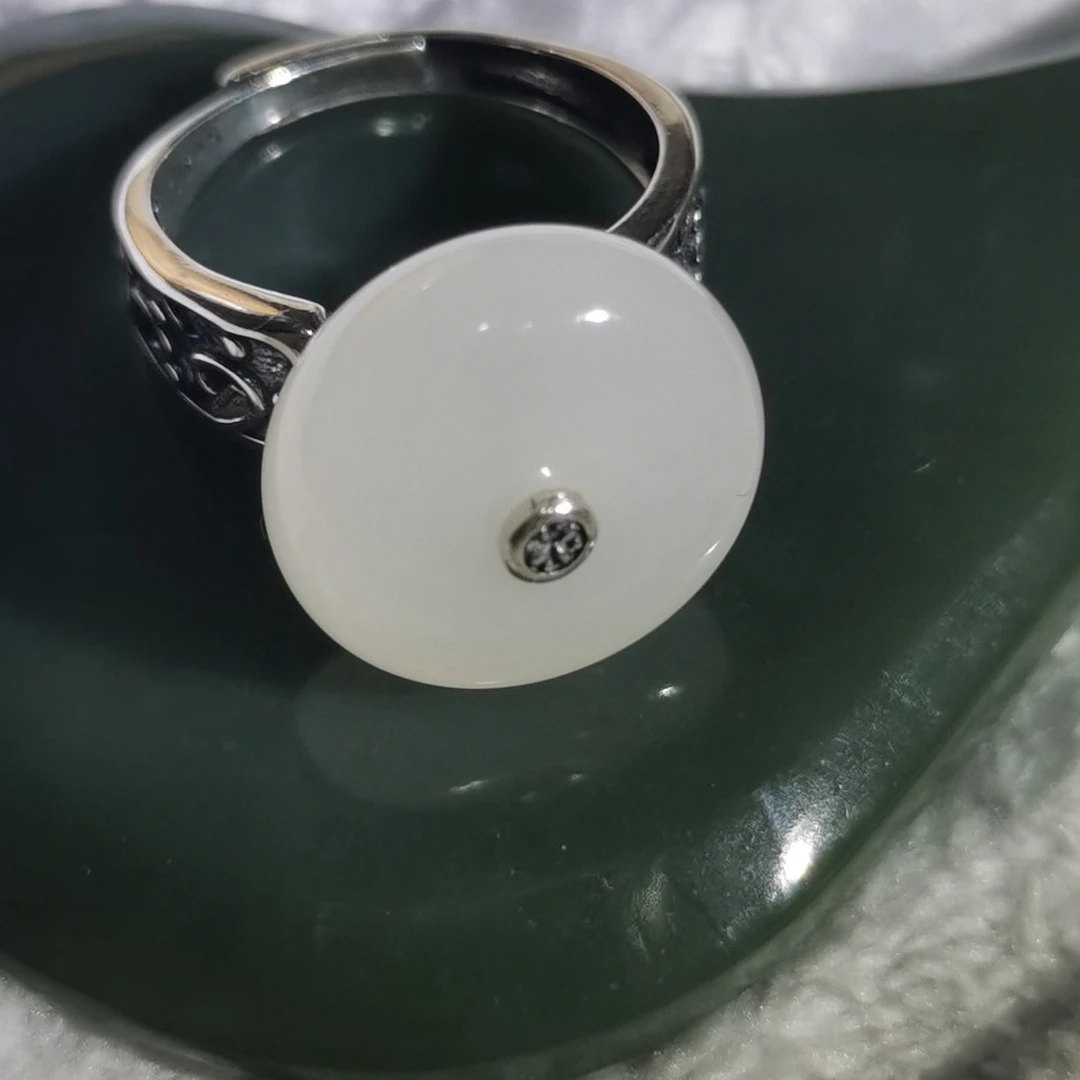 和田玉美玉白玉戒指银色时尚百搭气质