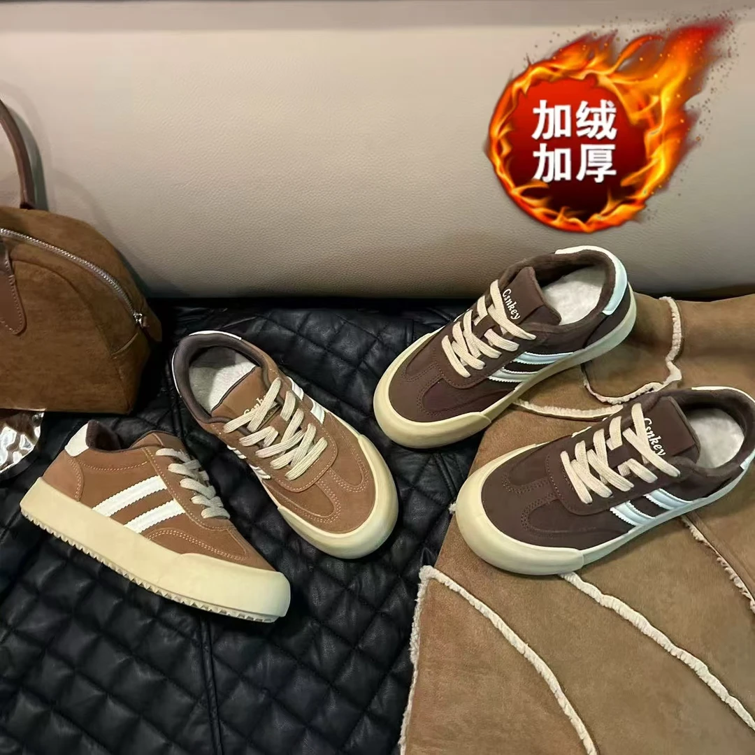 复古厚底德训鞋女百搭港风2024新款小众圆头爆款软底板鞋加绒