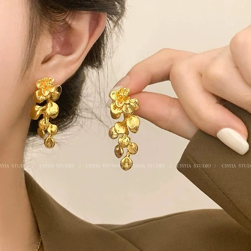 铜合金耳饰  鎏金碎叶复古金叶子流苏耳环女夸张时尚耳钉秋冬耳饰