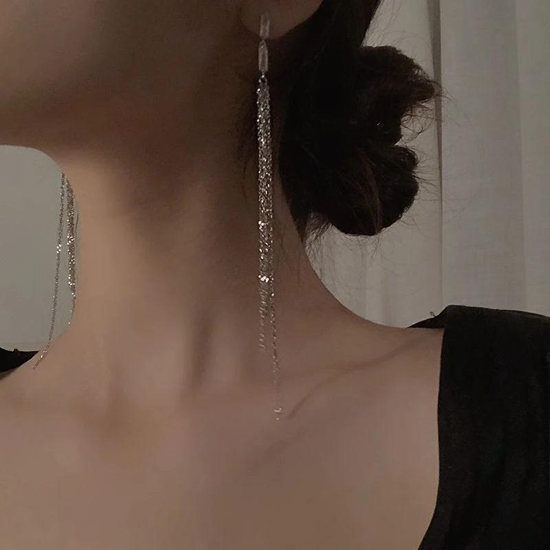 铜合金耳饰 流苏耳环女气质网红长款耳坠轻奢小众高级感耳钉耳饰