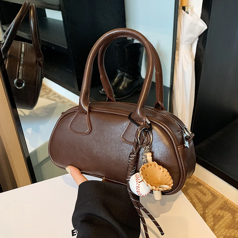 高级感美拉德复古小包包女2024新款秋冬季百搭斜挎包手提保龄球包