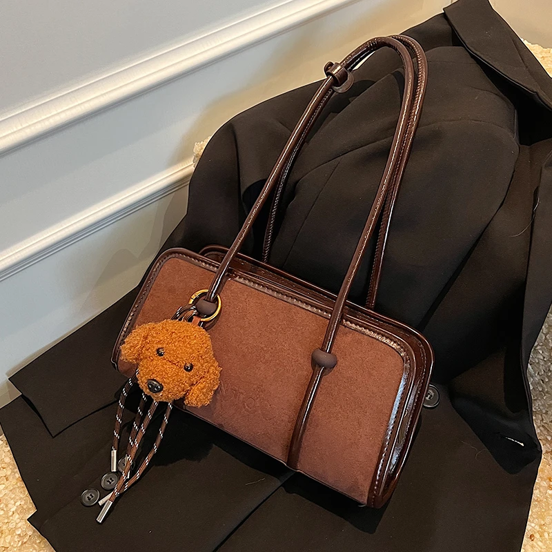 超火小众复古磨砂包包女2024新款秋冬季百搭单肩腋下包手提法棍包