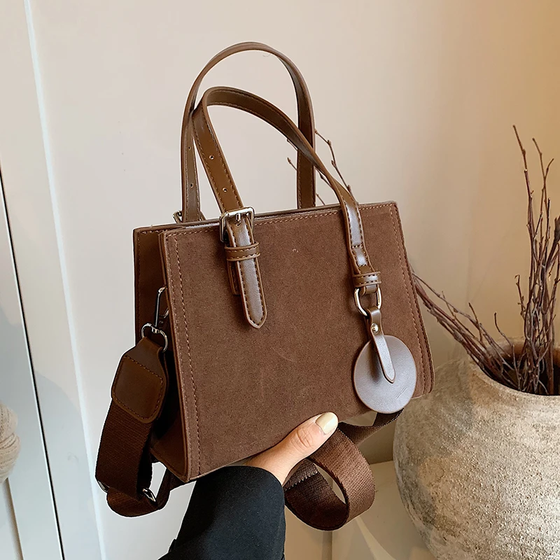 秋冬季复古磨砂小包包女2024新款流行百搭斜挎包超火手提包小拎包