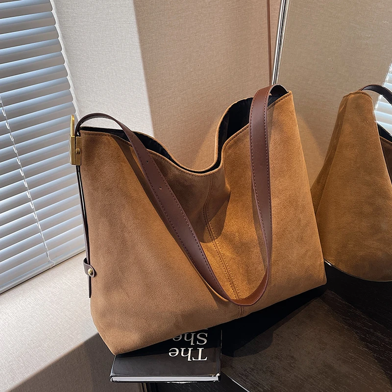 休闲通勤复古麂皮绒大容量包包女士2025新款百搭斜挎包单肩托特包