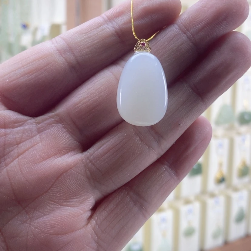 【闪购商品】和田玉颈饰18K金镶嵌