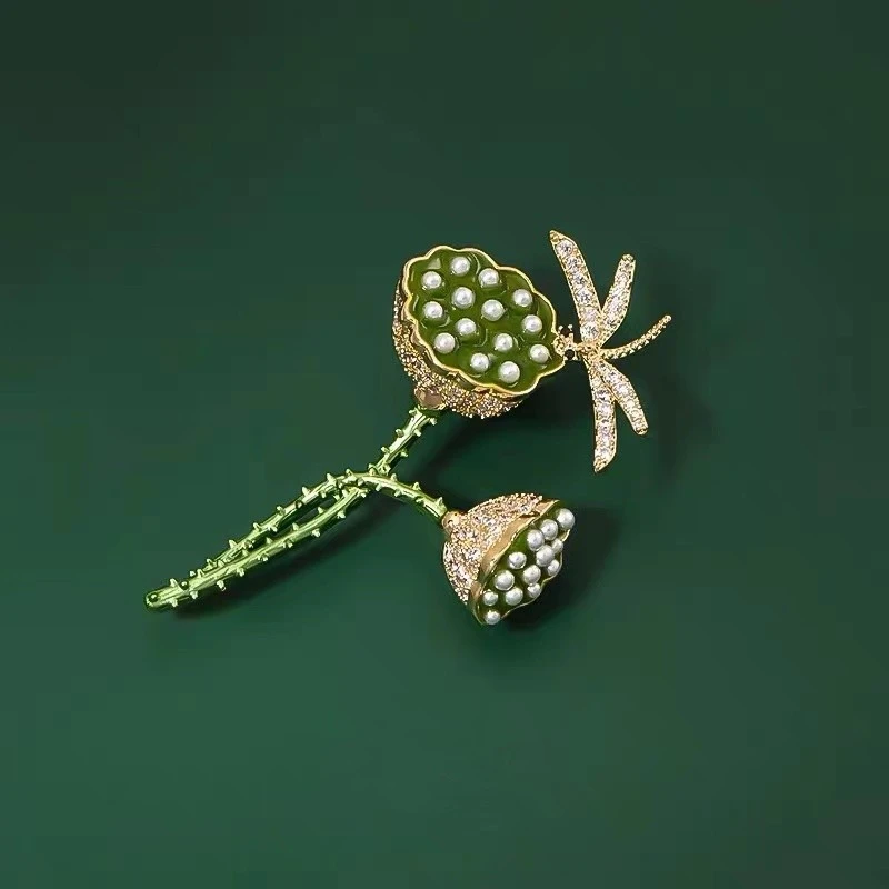 铜合金合成锆石胸针 【蜻蜓点水】轻奢绿色百搭蜻蜓高档胸针203