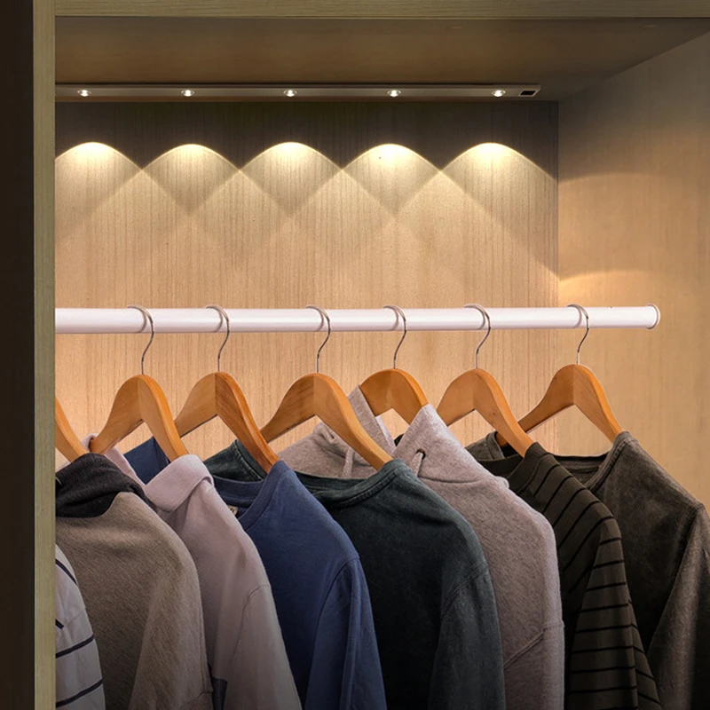 小山丘橱柜灯USB充电无线自粘磁吸猫眼灯免布线衣柜餐边柜感应灯