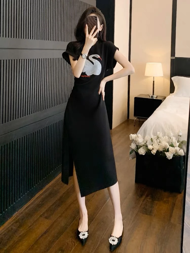 时尚轻奢重工刺绣小众设计感收腰显瘦女神气质连衣裙