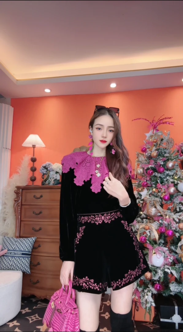 新款名媛轻奢法式高级感复古减龄上衣