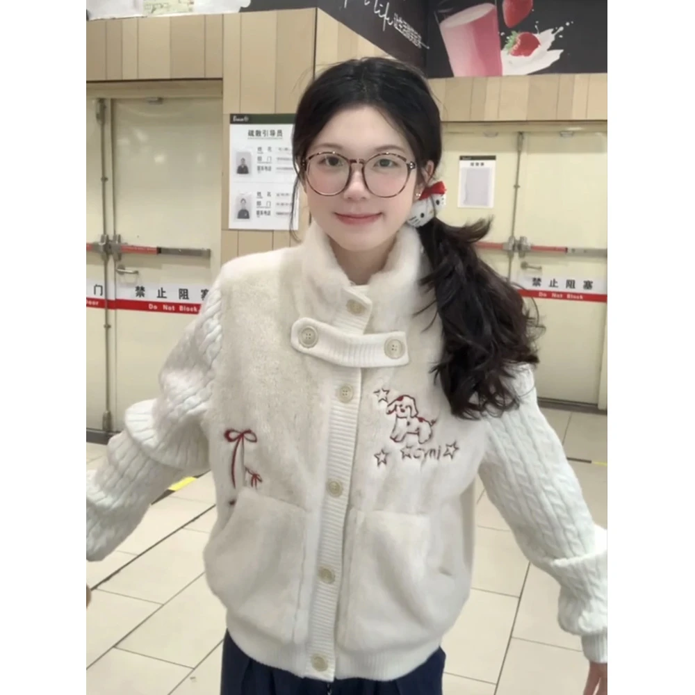 2025白色俏皮奶呼呼毛衣外套女秋冬新款小狗刺绣针织上衣