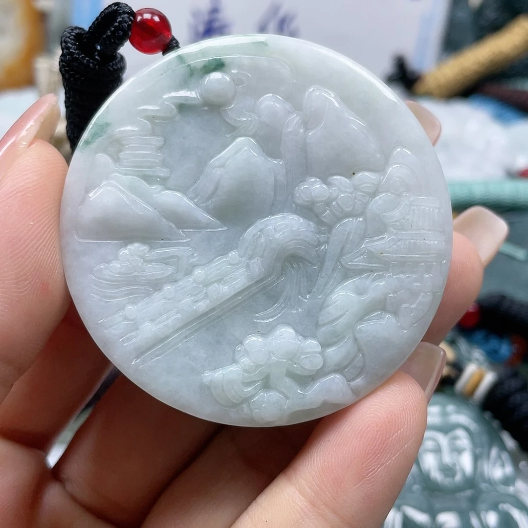 翡翠颈饰未镶嵌翡翠