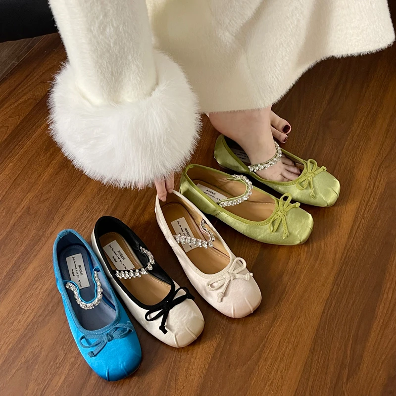 美猫汇2024年新款水钻法式芭蕾舞鞋女外穿浅口平底真皮底玛丽珍鞋