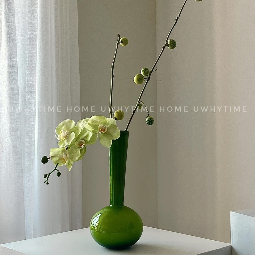 D002中古琉璃花瓶瑞典设计侘寂新橄榄绿长颈手工琉璃花器
