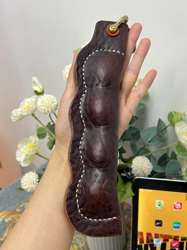 厚料真皮把玩件，手感好，定制每一个尺寸不一样