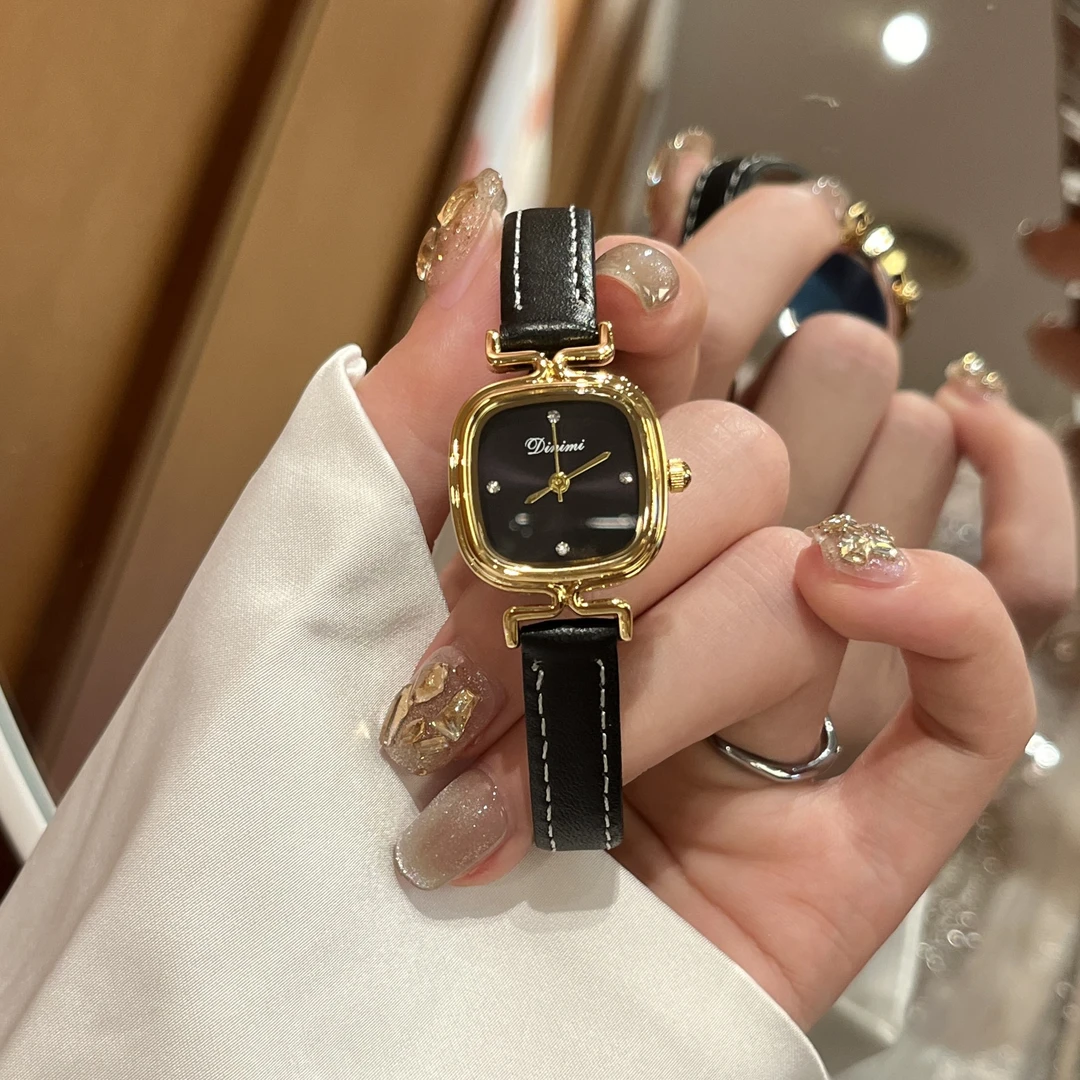 【萝伦】安可拉红气质高颜值小众方形百搭简约复古女士手表77099