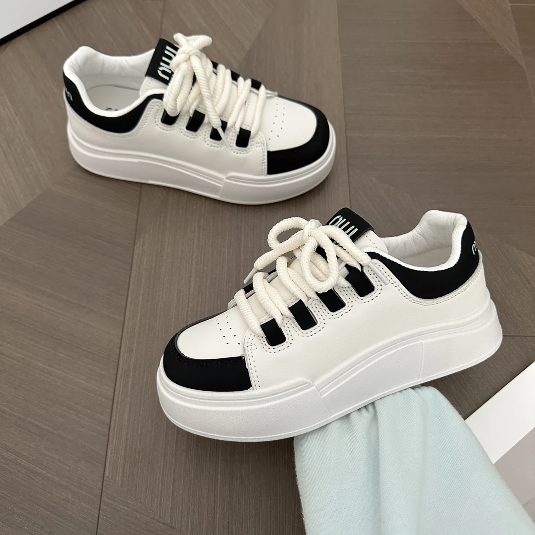 潮流时尚小白鞋板鞋2024秋季新款网红软面学生女鞋透气运动休闲鞋