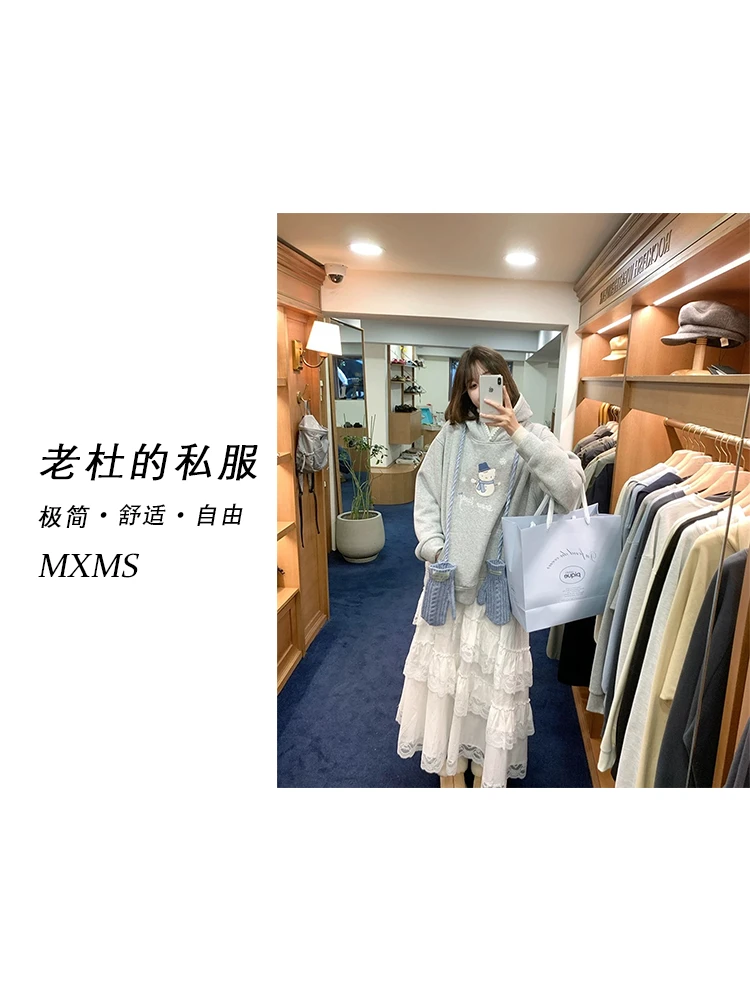 （麦欢尼）24D2952-【宝藏衣橱】韩版休闲减龄雪人刺绣连帽加绒卫衣
