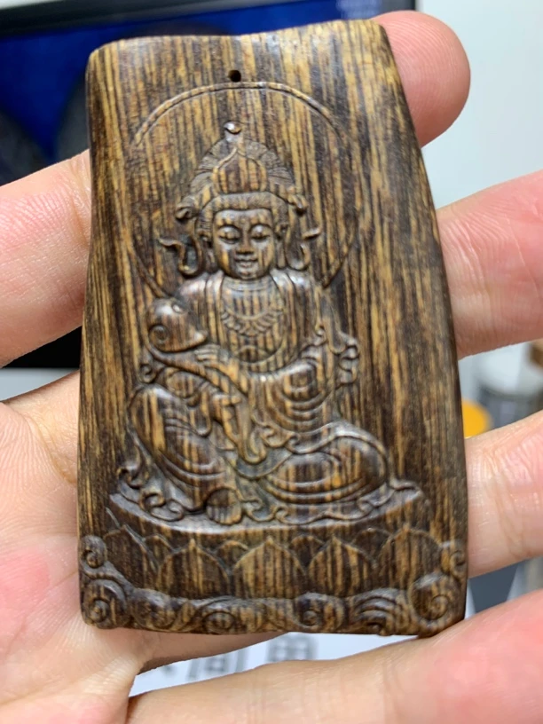 【沉水级】老惠安沉香普贤菩萨挂件