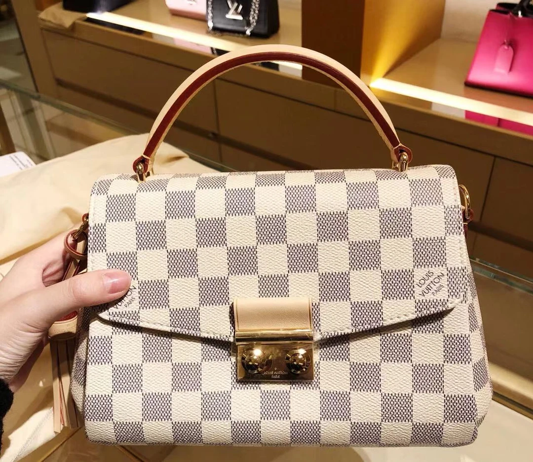 99新 LouisVuitton/路易威登 小七 白棋盘格CROISETTE邮差包