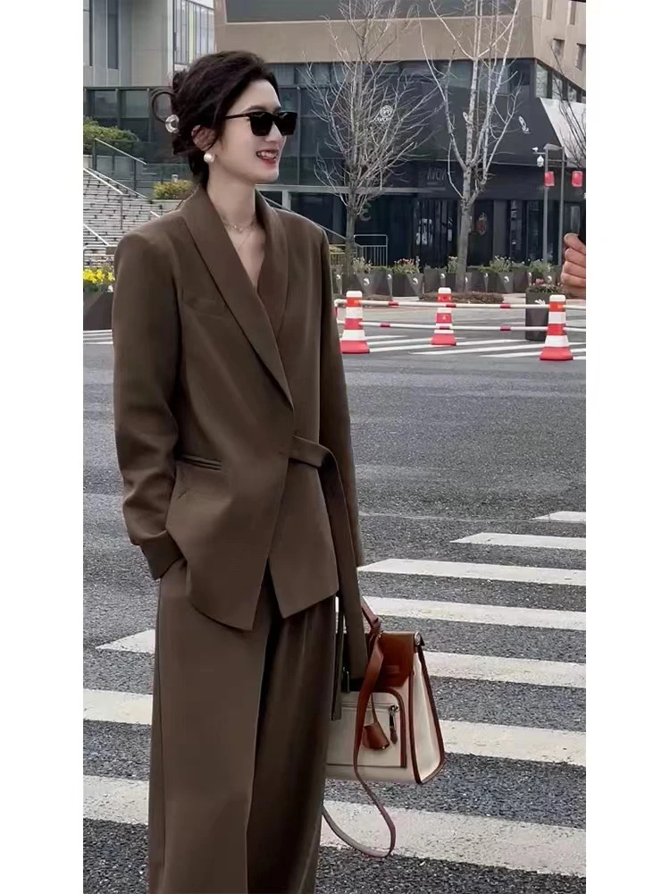 休闲西装外套女春秋时尚气质小众设计感通勤正装西服套装