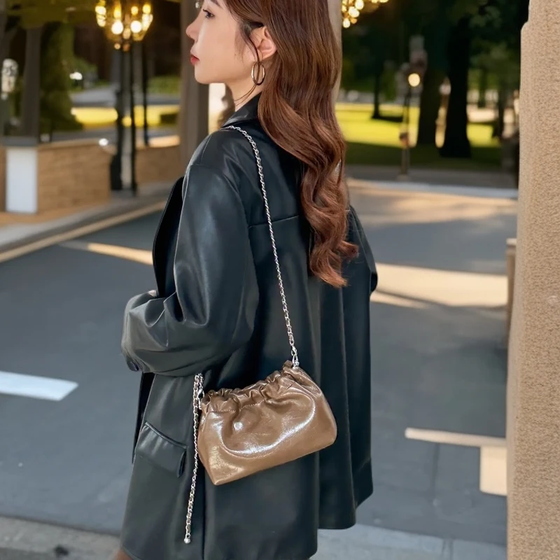 6187-时尚云朵包-进口油蜡牛皮