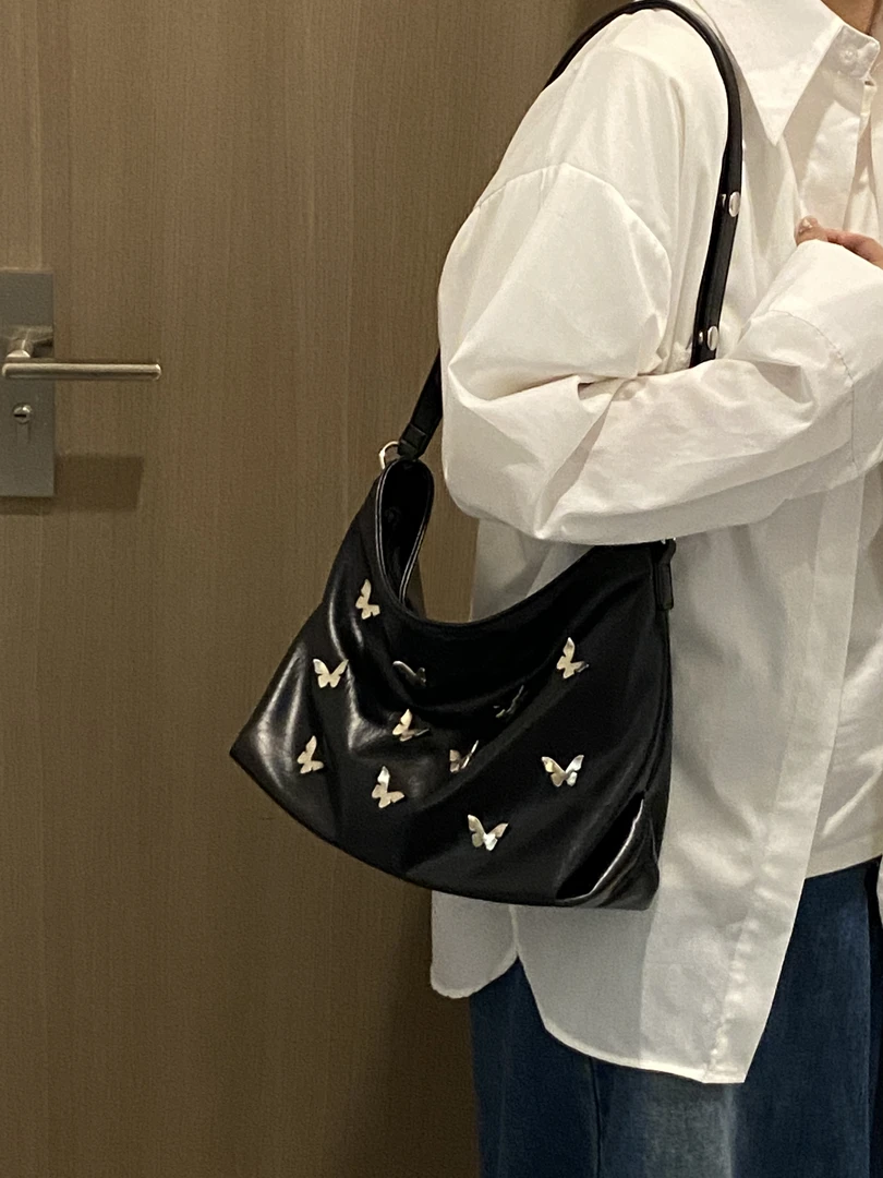 小众辣酷风立体蝴蝶包2023新款时尚金属质感手提包轻奢通勤腋下包