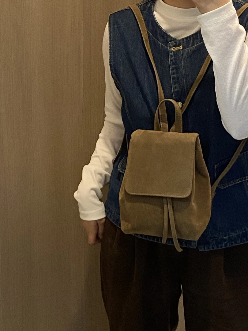 小巧复古棕色双肩包女2023秋冬新款学生简约文艺百搭单肩包通勤包