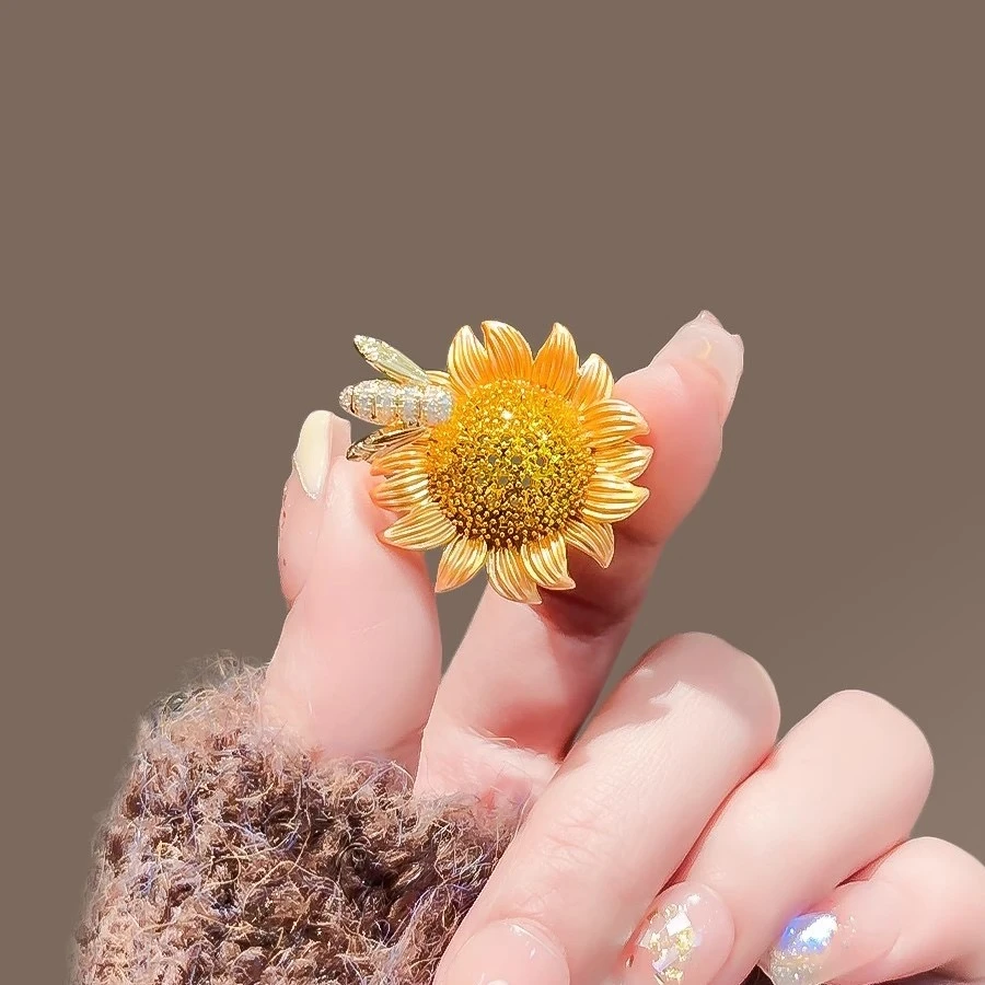 合金胸针 【灵动蜜蜂】时尚高档可爱简约精致防走光优雅胸花1083