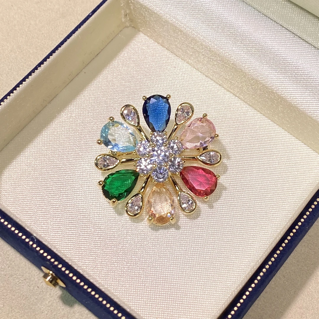 铜合金胸针 【彩虹花】迷你时尚轻奢百搭复古简约精致优雅胸花5045