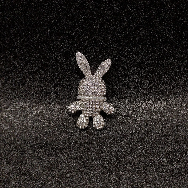 合金胸针 【银色兔兔】迷你轻奢时尚可爱百搭简约精致甜美满钻1086