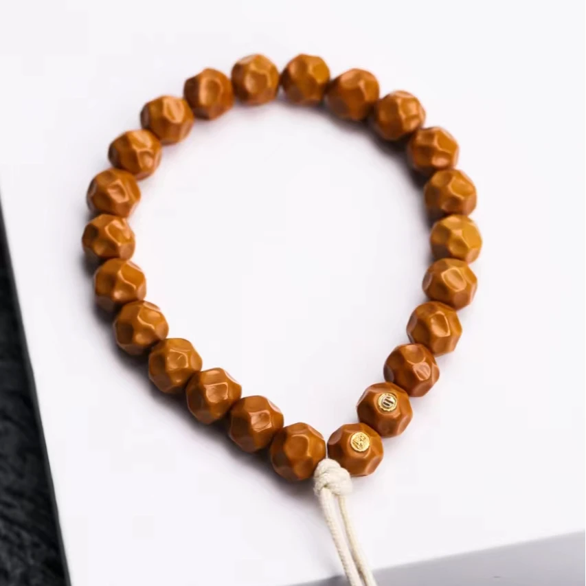 默白核尖M6至臻千选系列老挝橄榄核尖无相手持手串（Z)