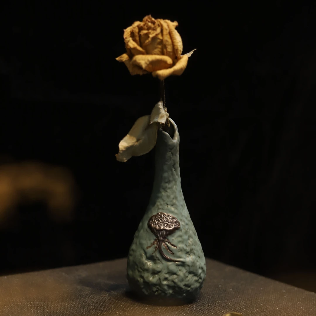 暖小瓷  青野莲蓬小花瓶 复古迷你小花插 桌面陶艺摆件 尺寸7.5*1