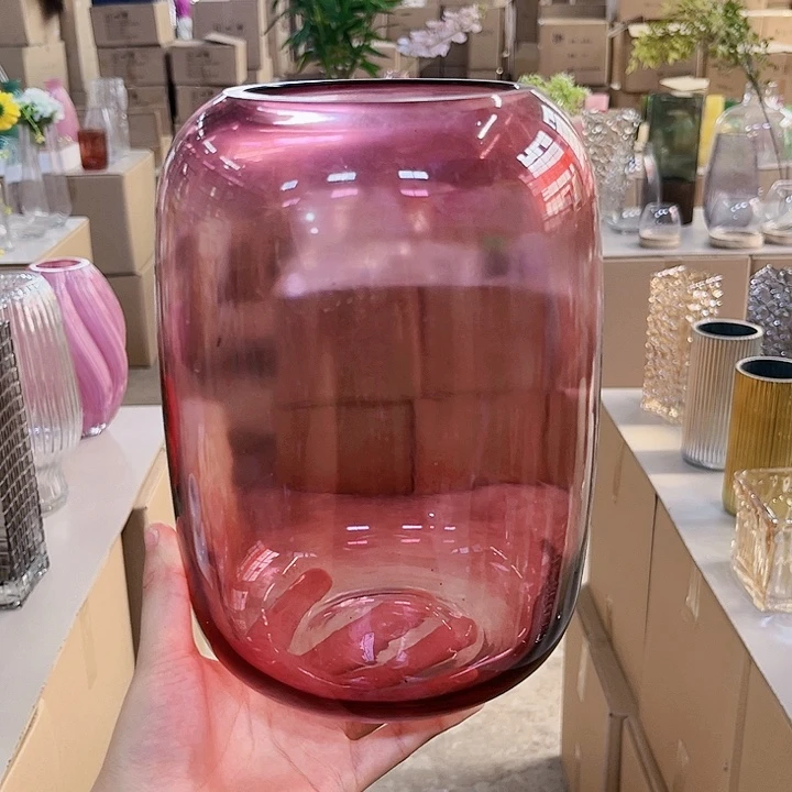 玫红色生菜瓶造型，玻璃花瓶