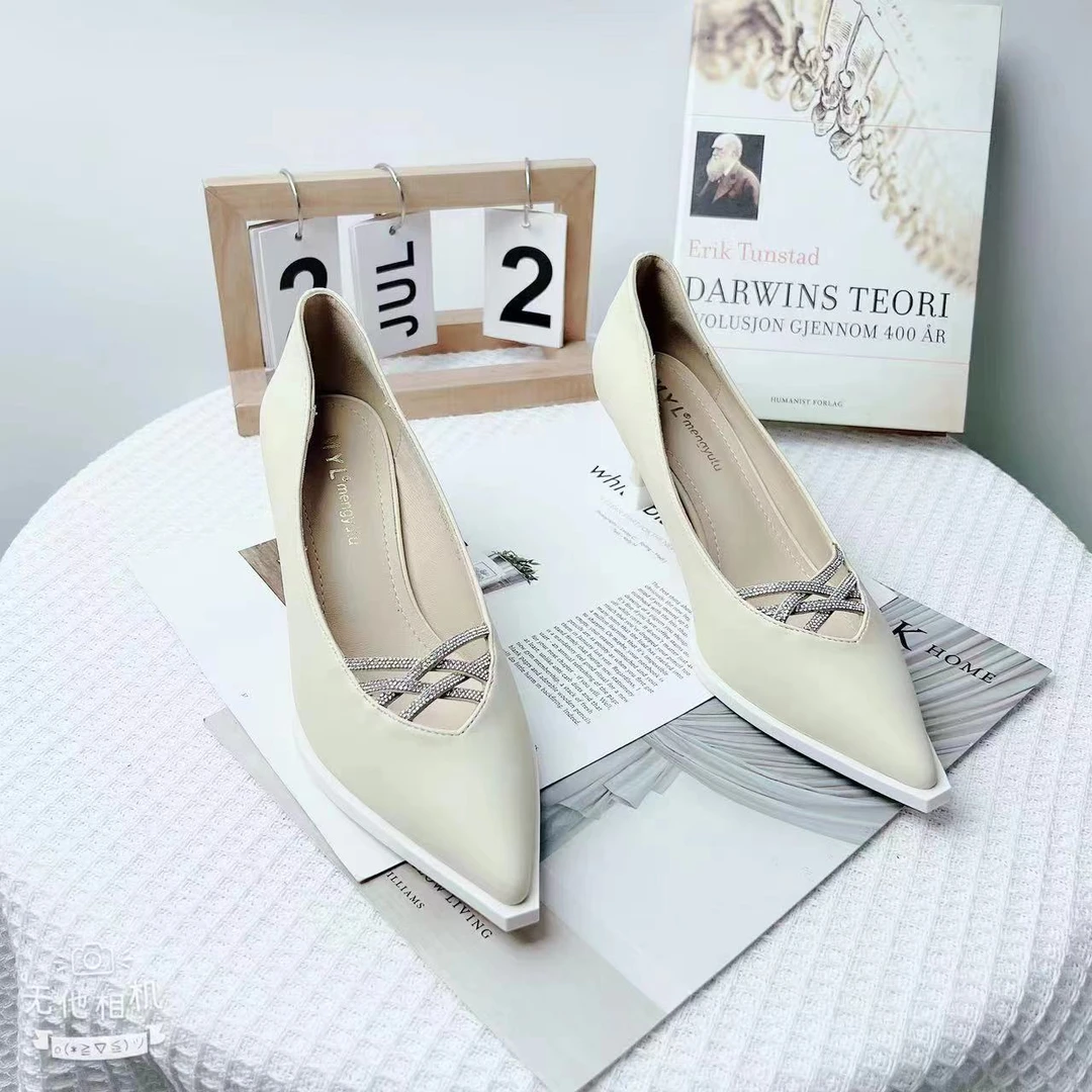 春季薄款浅口尖头细跟气质舒适百搭跟鞋1820-8