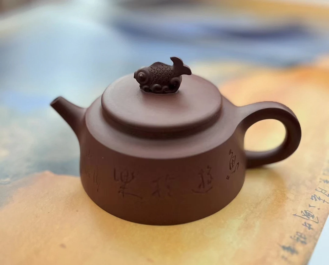 鱼罩壶  底槽清泥料 容量320cc左右 全手工制作  手工 紫砂壶精器