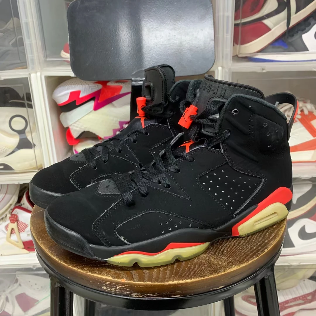 44码 8新 AJ6 黑红2018 篮球鞋配盒 公价1999