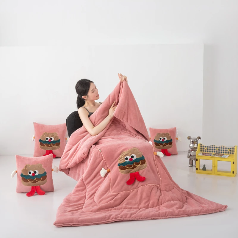 牛奶绒【保暖加厚加大5.5斤】多功能抱枕被汽车载办公室沙发加厚被