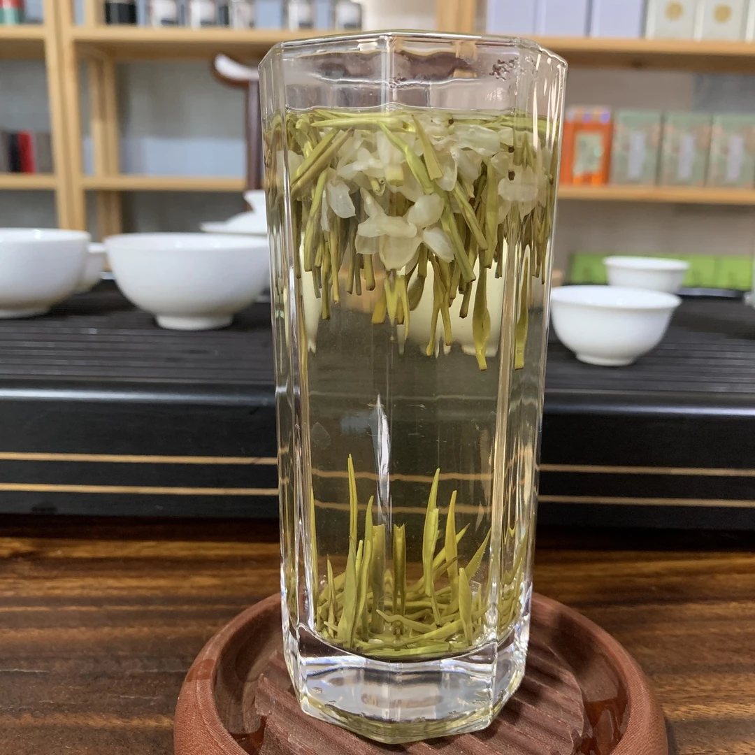 超高性价比的茉莉针王 八窨而成 250g/罐
