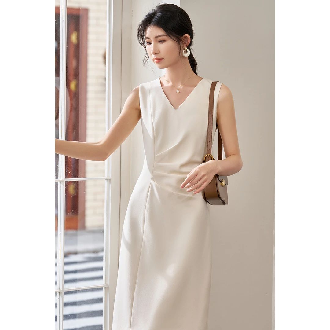 皖儿白色新款简约气质纯色修身连衣裙收腰内搭连衣裙5M24CL4027