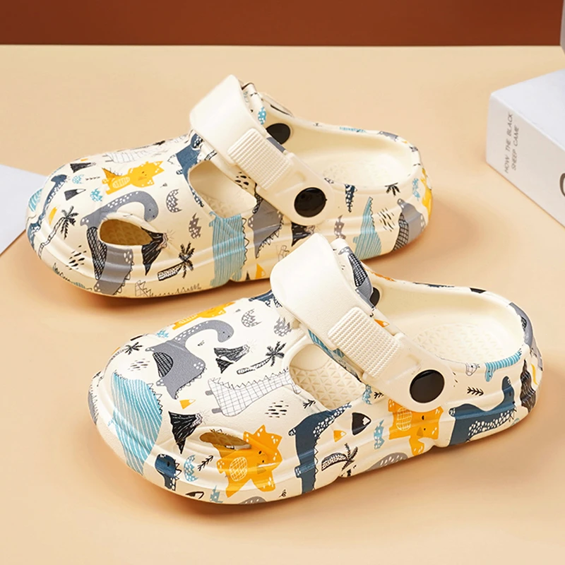 男童洞洞鞋软底外穿夏季新款儿童厚底防臭拖鞋中大童小男孩沙滩鞋