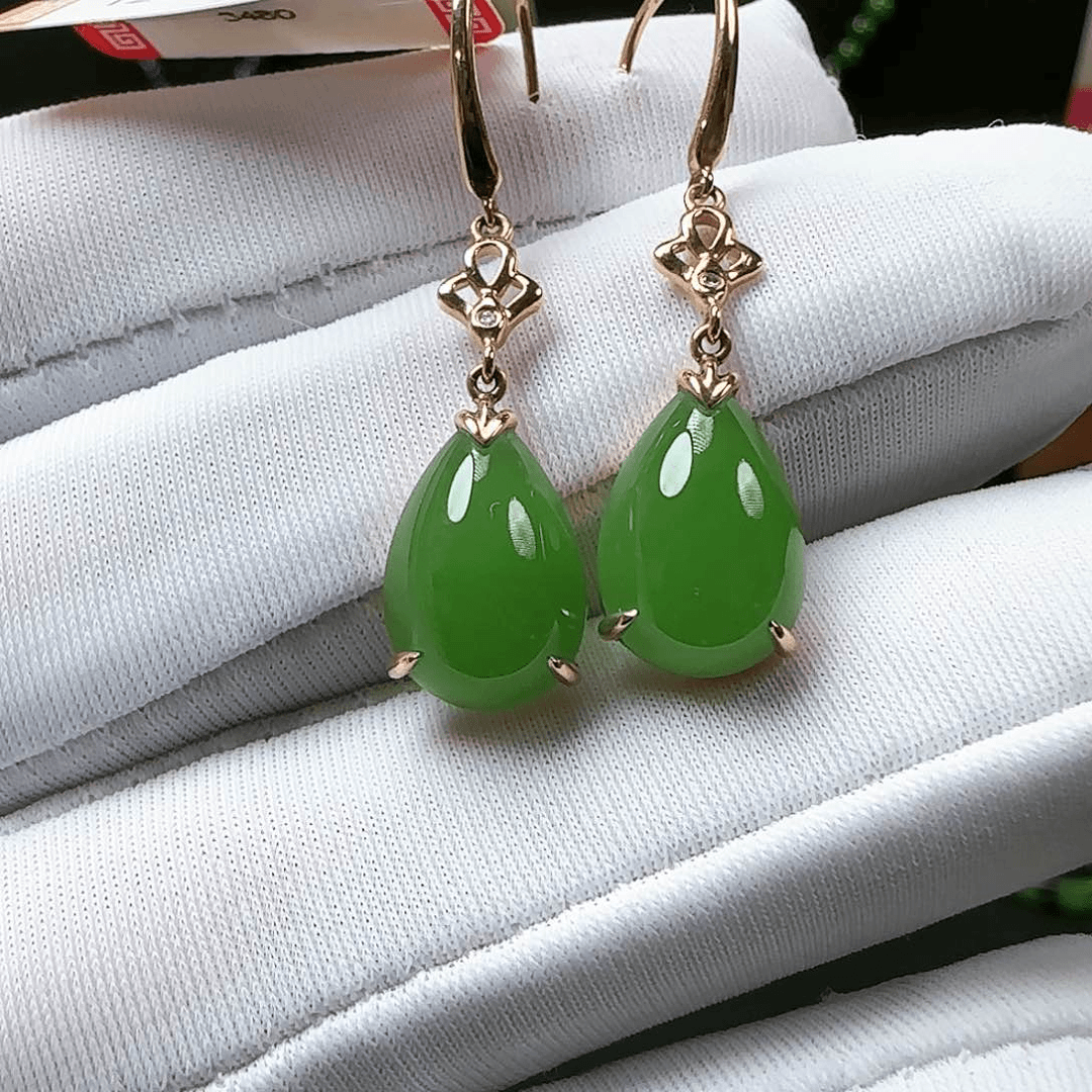 和田玉（碧玉）耳饰18K金镶嵌