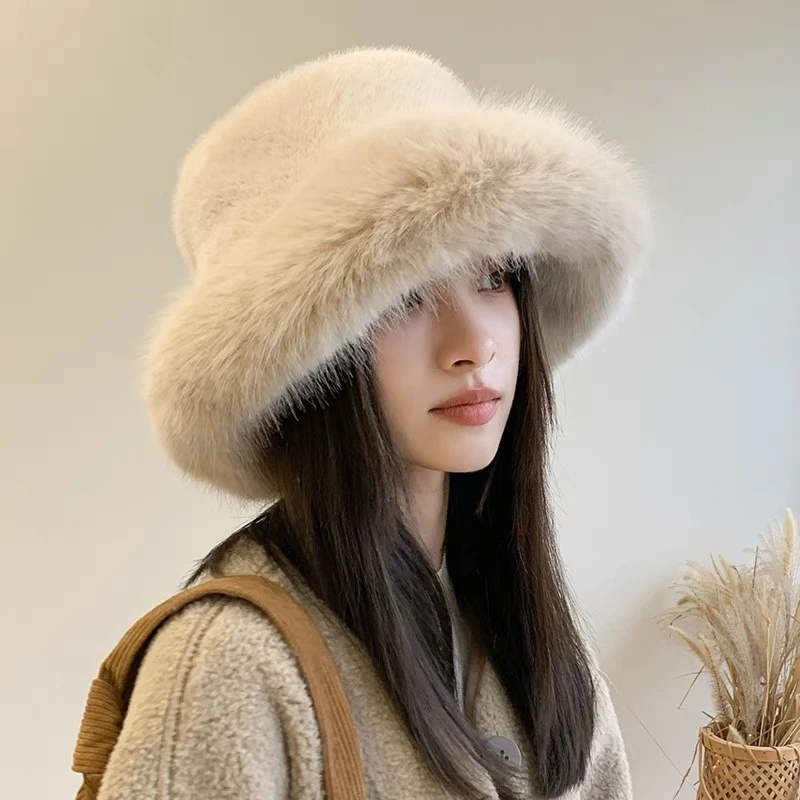 白色渔夫帽子女款冬季东北雪地毛茸茸仿貂绒护耳加厚保暖网红盆帽