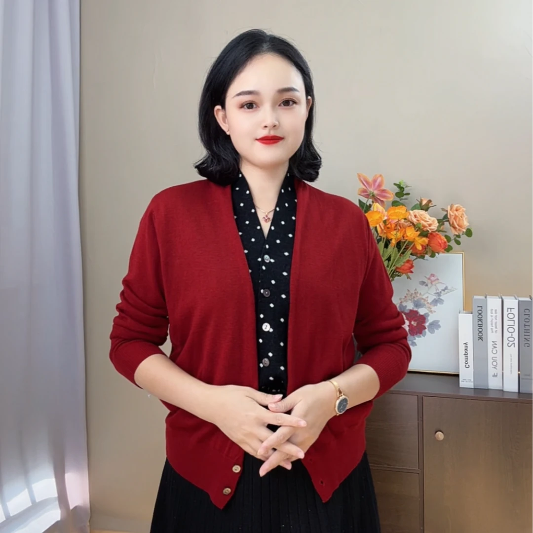 新款女士假两件V领针织开衫波点设计款洋气上衣毛衣031