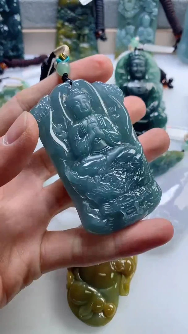 【闪购商品】翡翠挂件未镶嵌