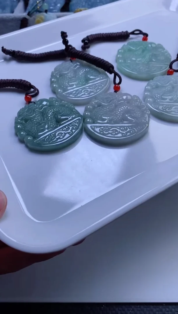 【闪购商品】翡翠挂件未镶嵌多样性发一件