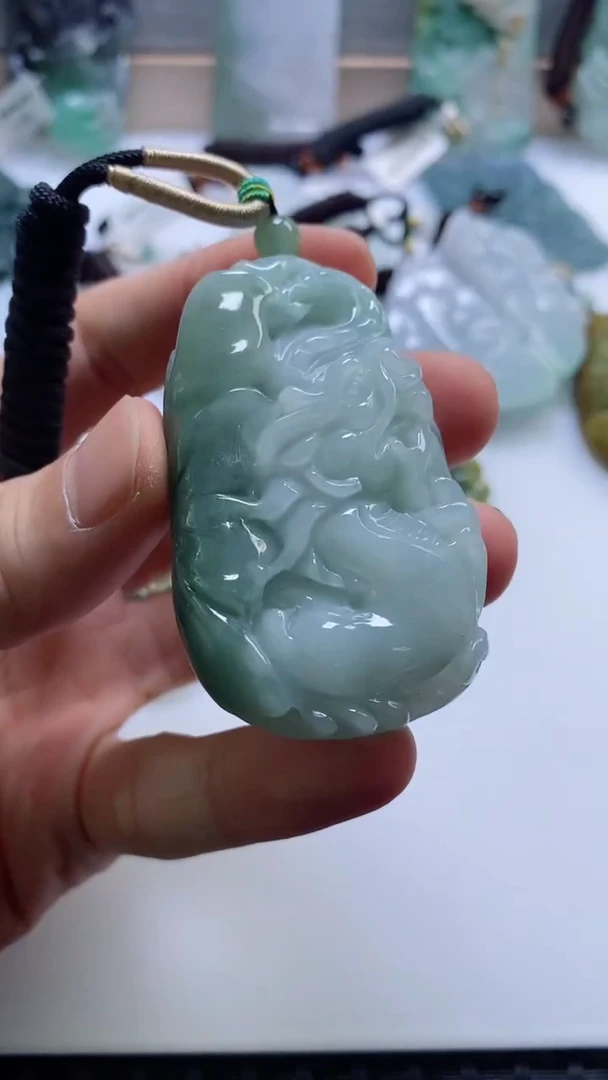 【闪购商品】翡翠挂件未镶嵌