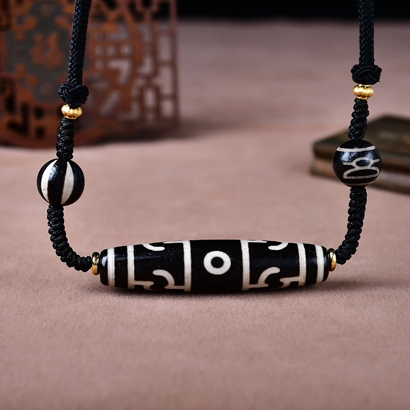 黑白莲师三眼玛瑙锁骨链编织男女同款时尚百搭吊坠58x14mm