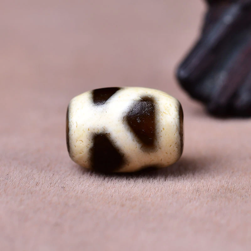 小龟背玛瑙珠做佩珠锁骨珠腰珠顶珠15x10mm孔道2mm左右