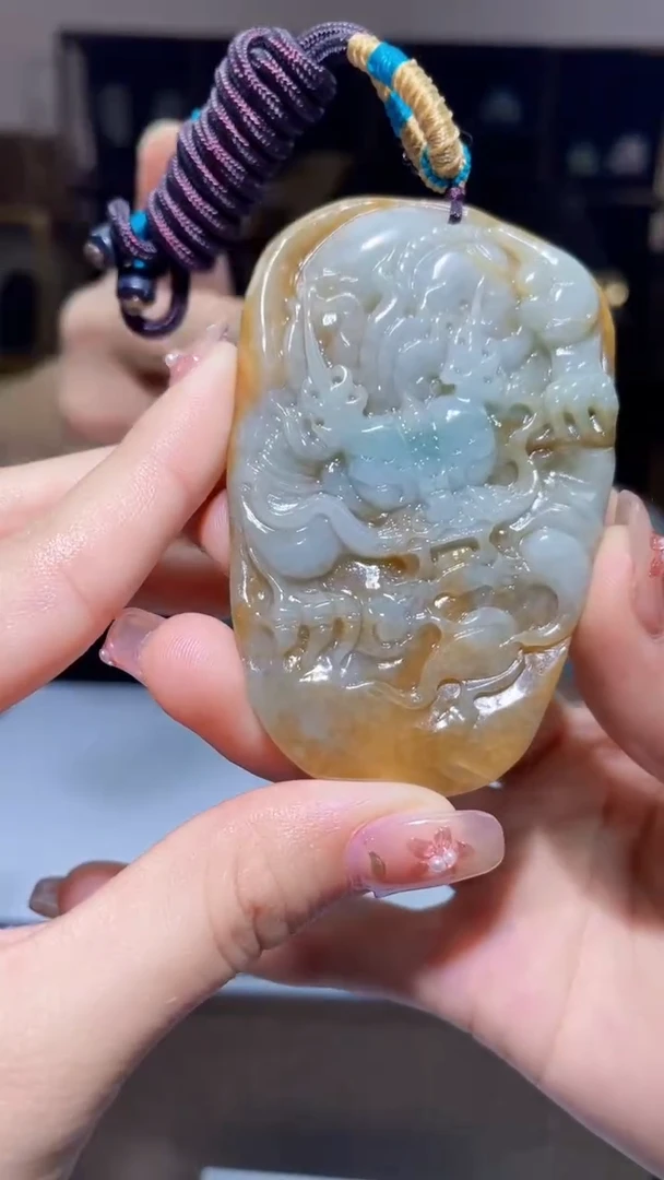 【闪购商品】翡翠吊坠(不含链)未镶嵌W109